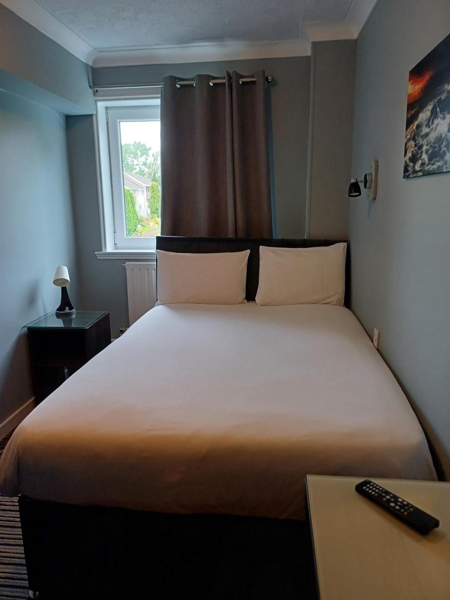 Kings Park Hotel Glasgow Room photo